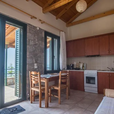 Laenon Apartment Saidona